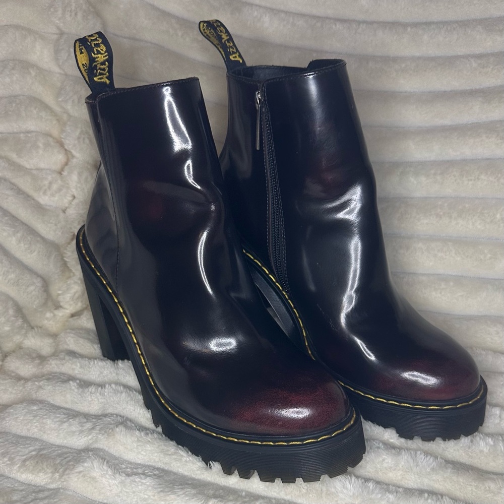 Dr. Martens Magdalena burgundy ankle Chelsea boots Sz 8